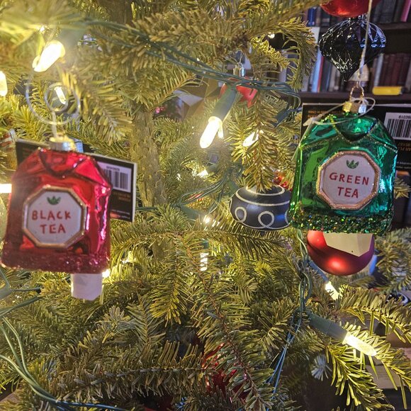 Tea Bag Ornaments - Set of Two Black Tea & Green Tea - Shiny Glass - Picture 5 of 7